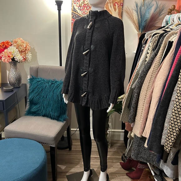 Michael Kors Size Small Grey Chunky Knit Poncho - Picture 8 of 13